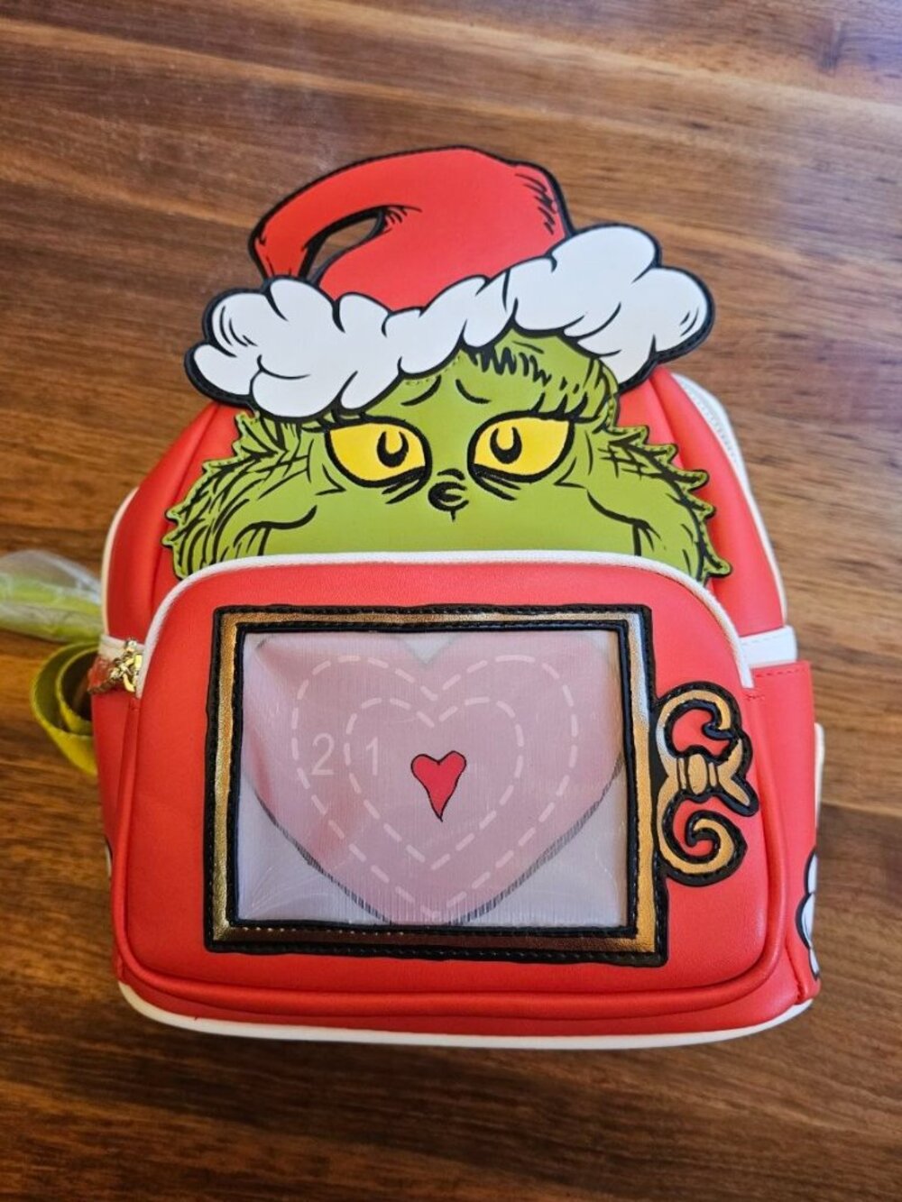 Loungefly DR Seuss Grinch LENTICULAR Heart MINI Backpack Brand New